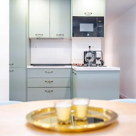 Expoholidays- Rueda Lopez Con Parking Gratis 4b Apartamento Almería