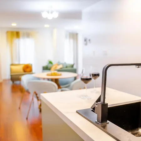 Expoholidays- Rueda Lopez Con Parking Gratis 4b Apartamento Almería